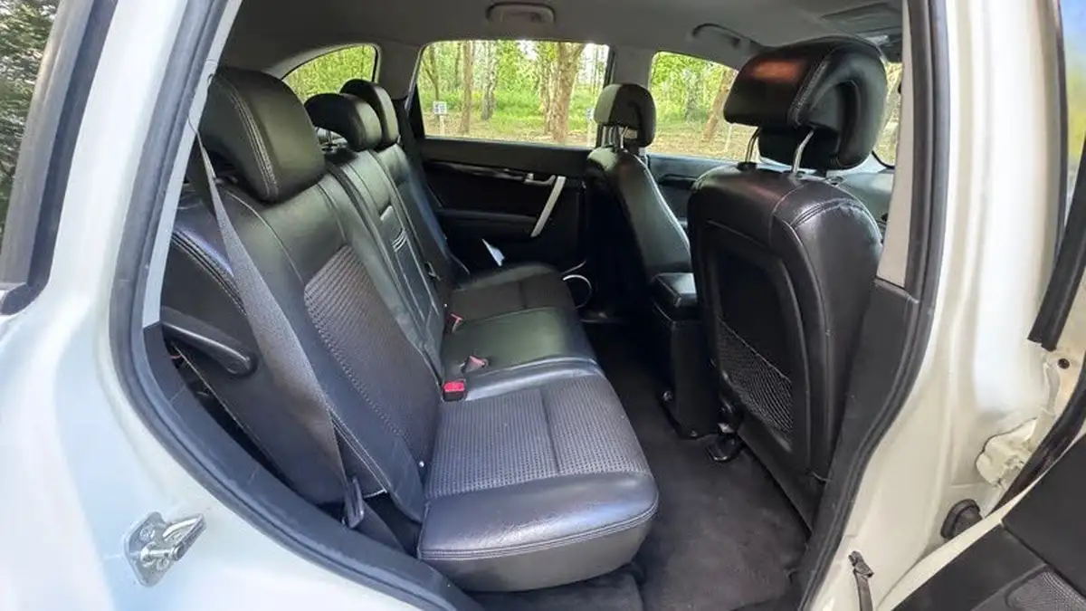 2012-chevrolet-captiva-22td-lt-22vcdi-4x4-auto-big-21
