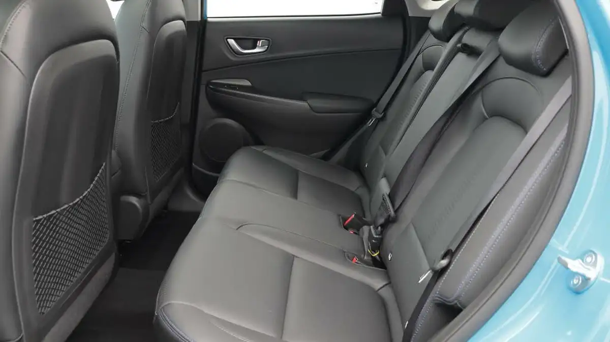 2023-hyundai-kona-e-ultimate-204ps-64kwh-105kw-obc-big-16