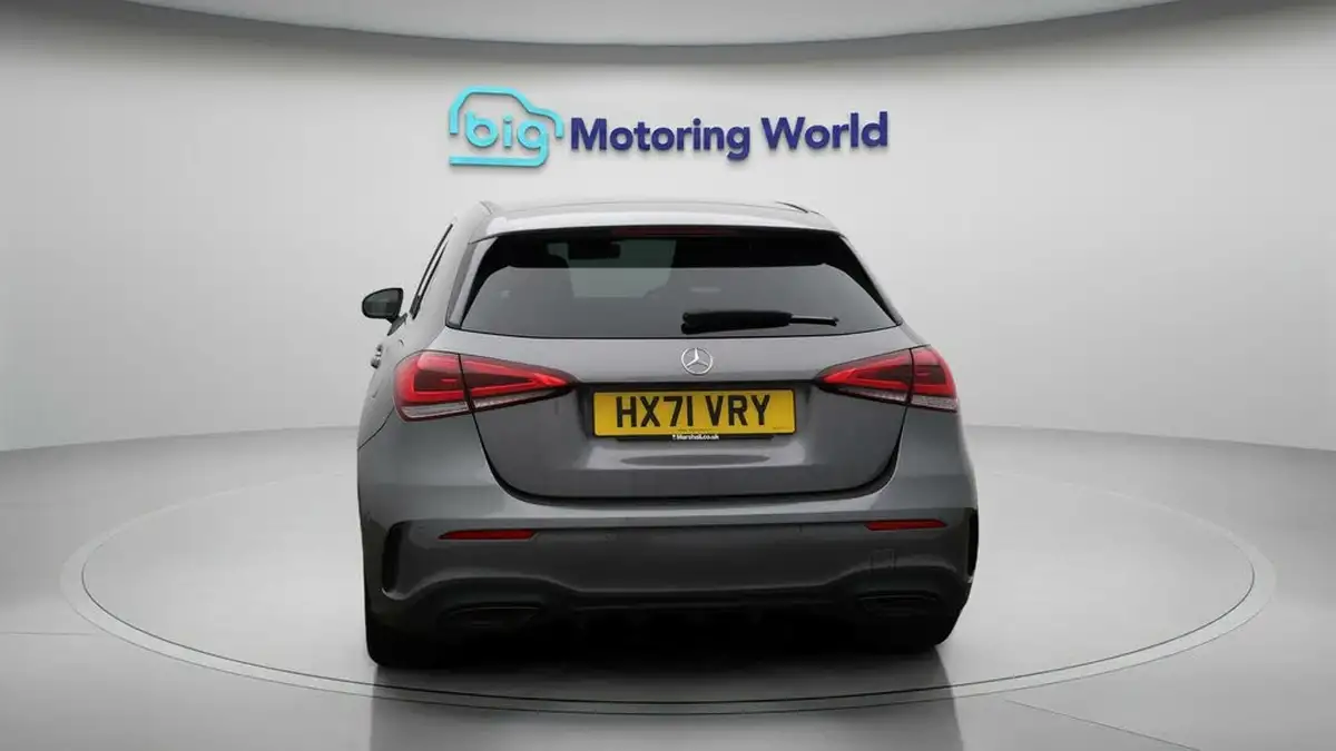2022-mercedes-benz-a-class-13-a200-amg-line-executive-edition-hatchback-5d-7g-dct-big-6