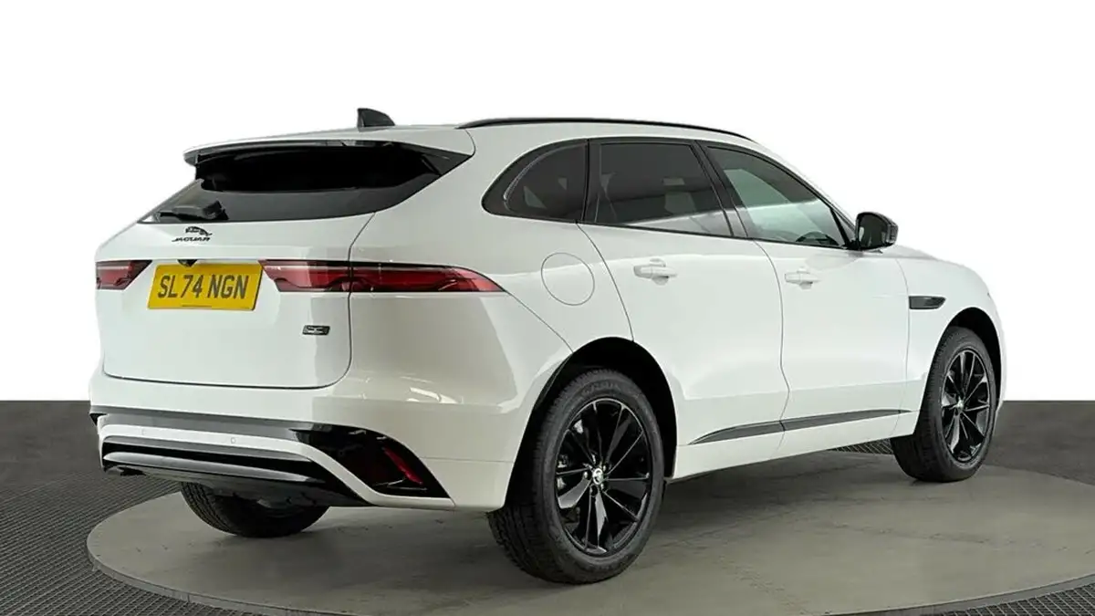 2024-jaguar-f-pace-20-d200-r-dynamic-se-black-90th-anniversary-edition-big-3