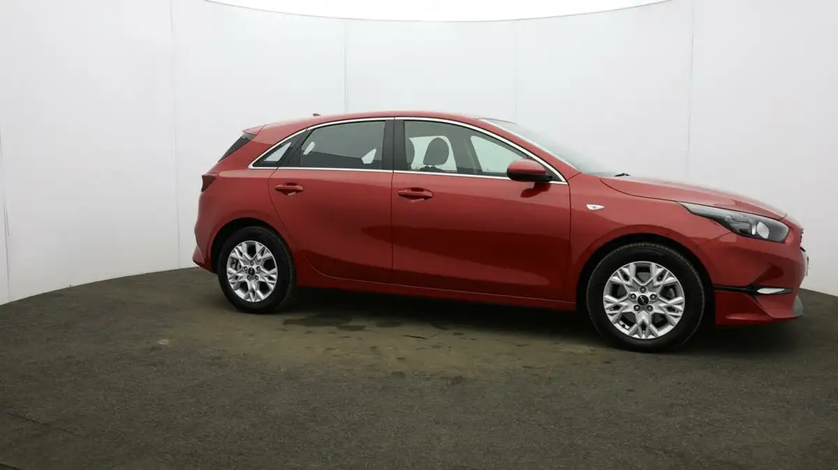 2023-kia-ceed-15-t-gdi-2-158bhp-hatchback-big-48