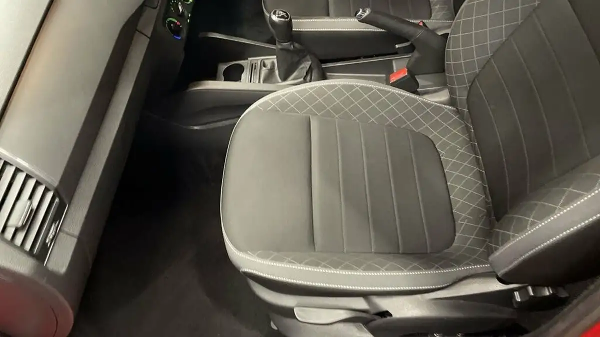 2020-skoda-fabia-10-tsi-se-95ps-hatchback-big-16