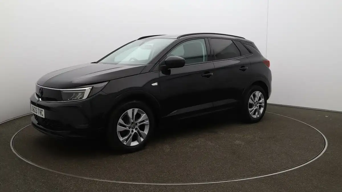 2023-vauxhall-grandland-12-gs-130ps-big-66