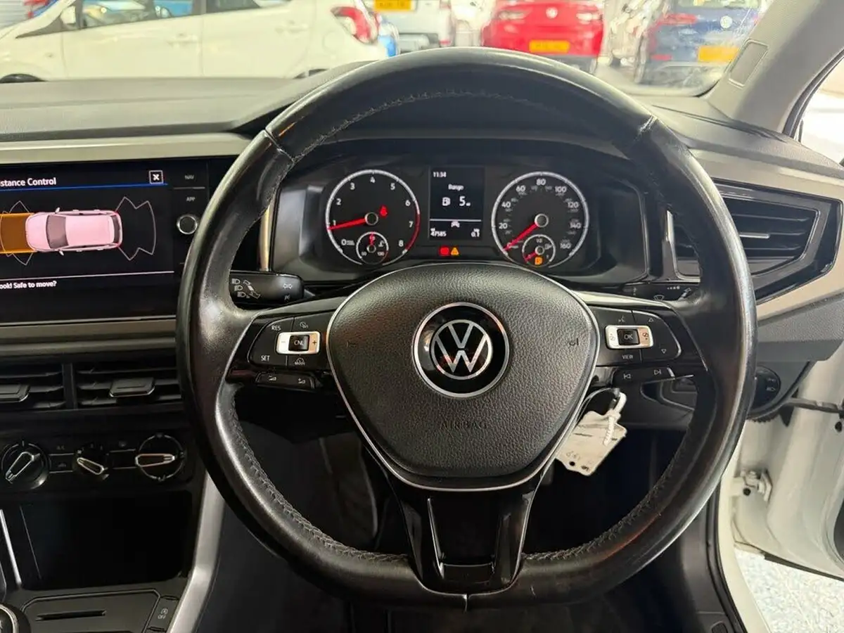 2021-volkswagen-polo-10-match-big-26