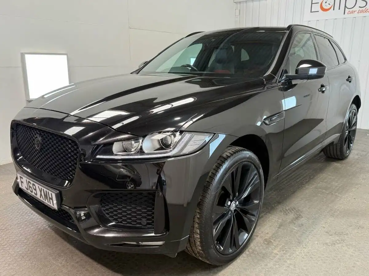 2019-jaguar-f-pace-20-i4d-chequered-flag-240ps-big-2