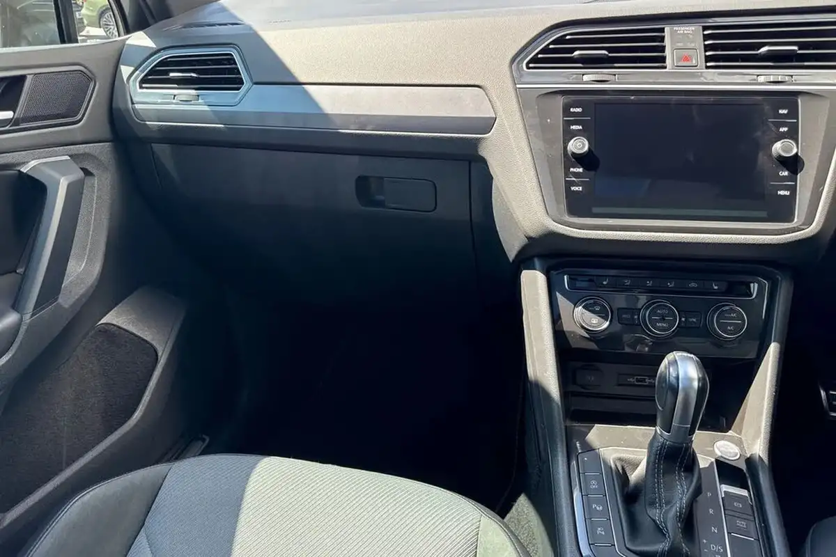 2019-volkswagen-tiguan-20tdi-r-line-tech-190ps-4motion-dsg-big-19