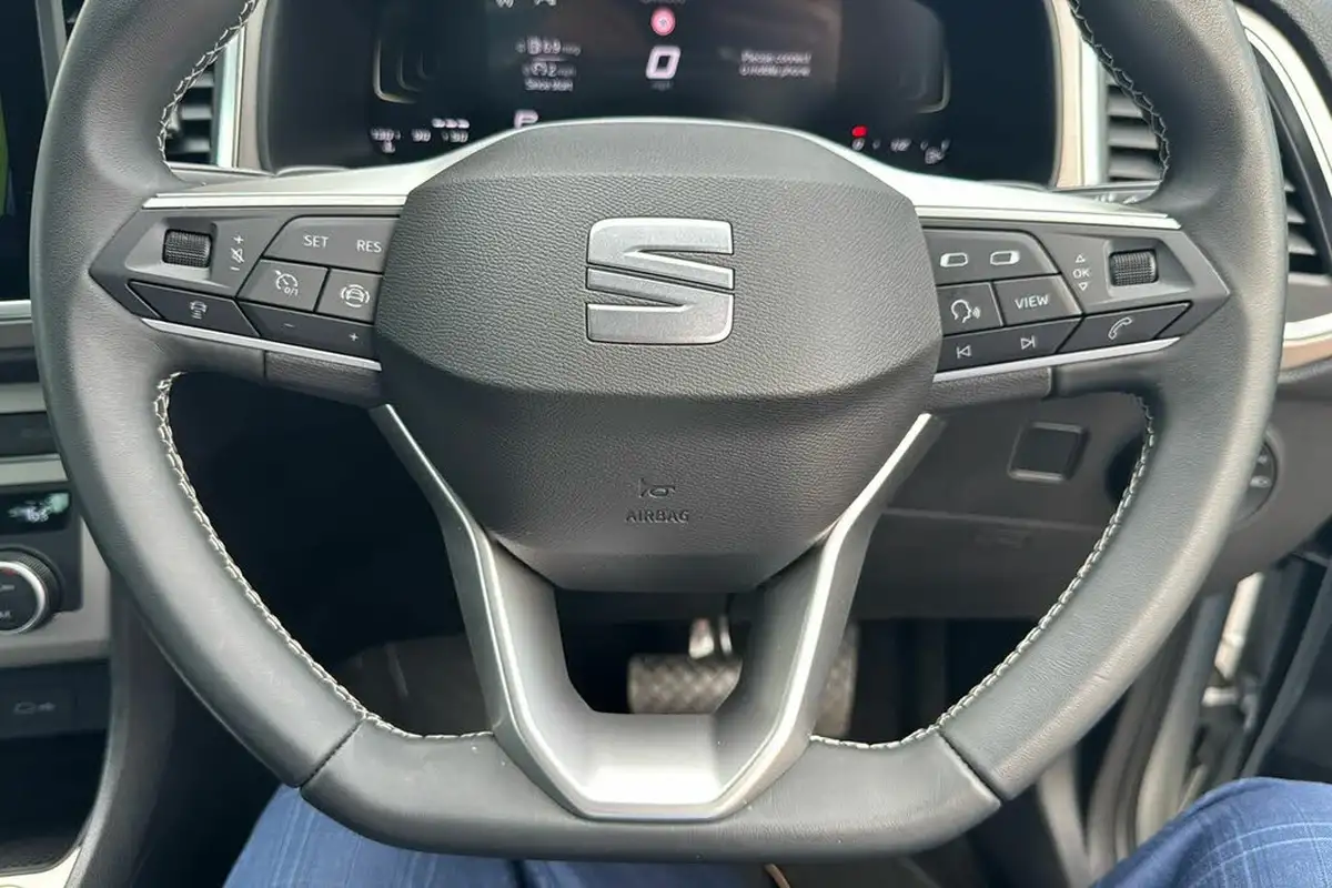 2024-seat-ateca-15-ecotsi-xperience-dsg-big-19