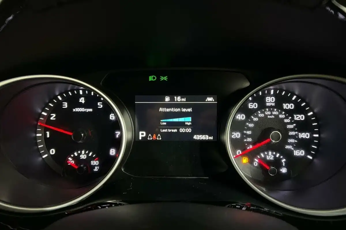 2020-kia-pro-ceed-16-t-gdi-gt-big-11