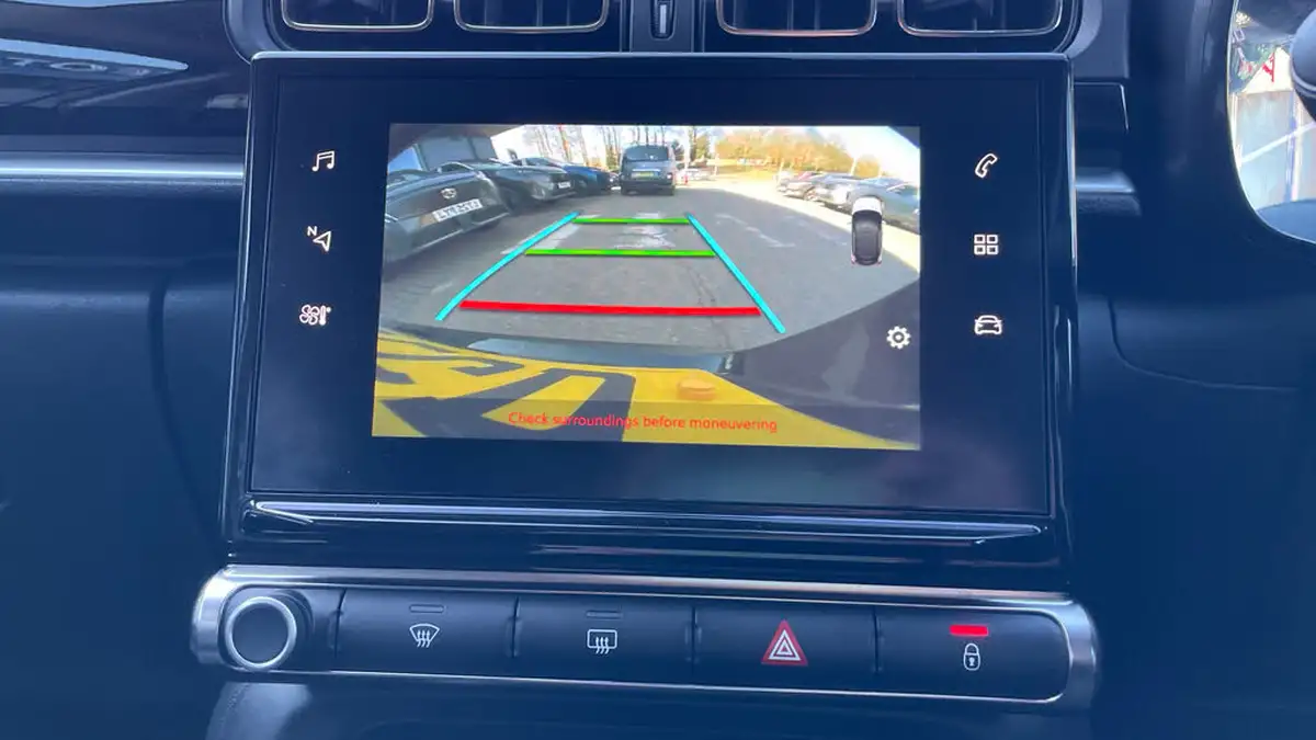 2024-citroen-c3-12-puretech-plus-83ps-big-28