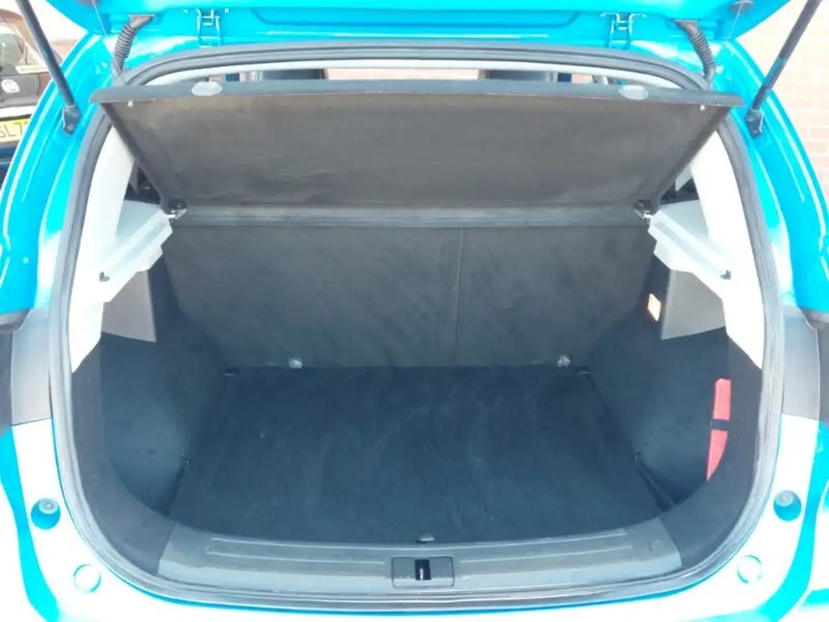 2022-mg-zs-suv-15-vti-tech-exclusive-big-7