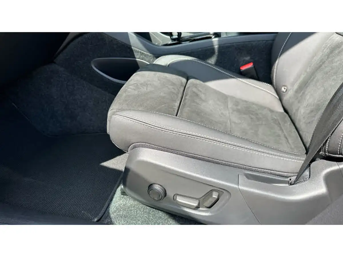 2022-volvo-c40-e-recharge-ultimate-228bhp-big-26