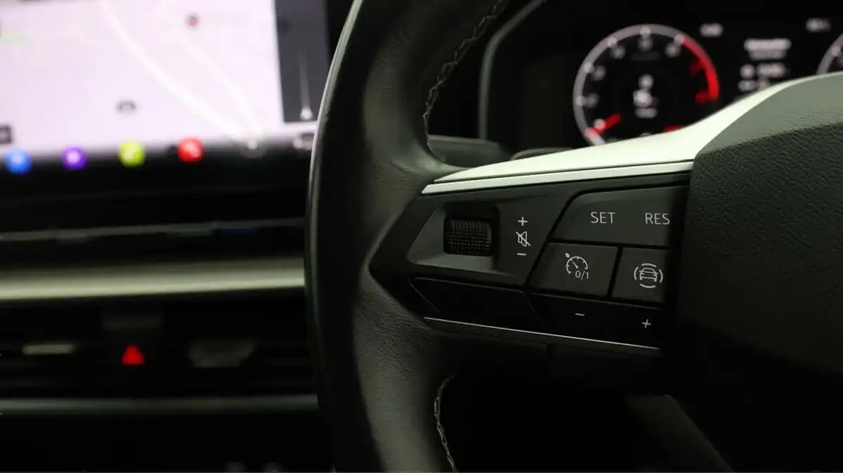 2021-seat-leon-15-etsi-xcellence-estate-big-20