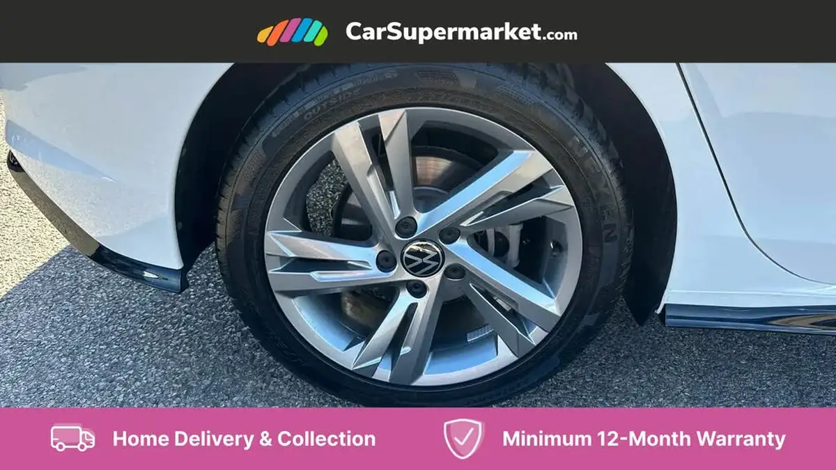 2022-volkswagen-golf-15-etsi-r-line-150ps-hatchback-big-11