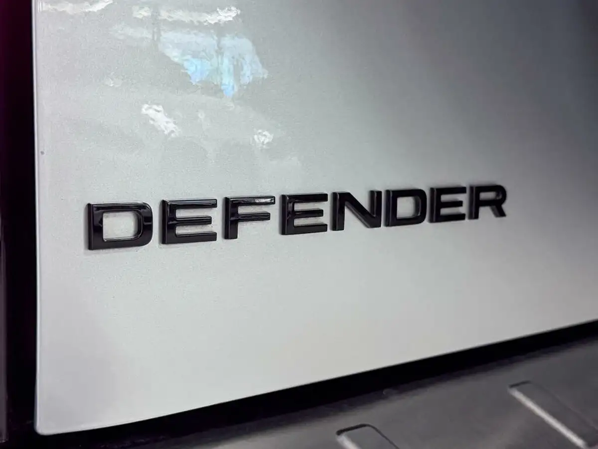 2023-land-rover-90-defender-30-d300-x-big-11