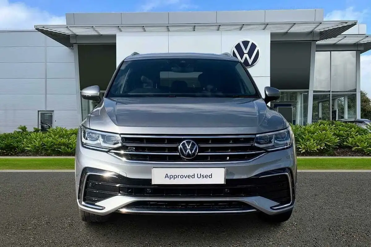 2022-volkswagen-tiguan-allspace-15-tsi-r-line-big-6