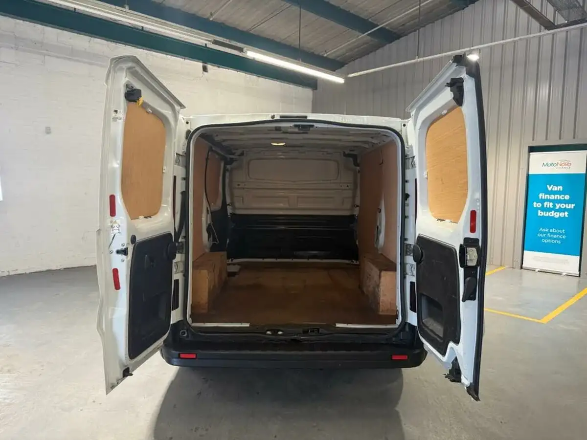 2021-nissan-nv300-20dci-tekna-l1h1-120bhpeu6dt-30-panel-big-11