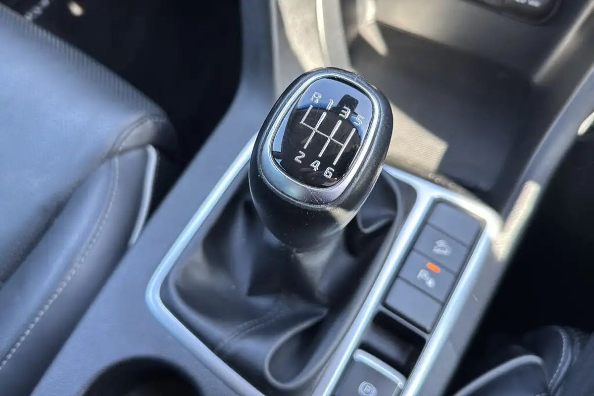 2021-kia-sportage-16crdi-3-48v-big-11