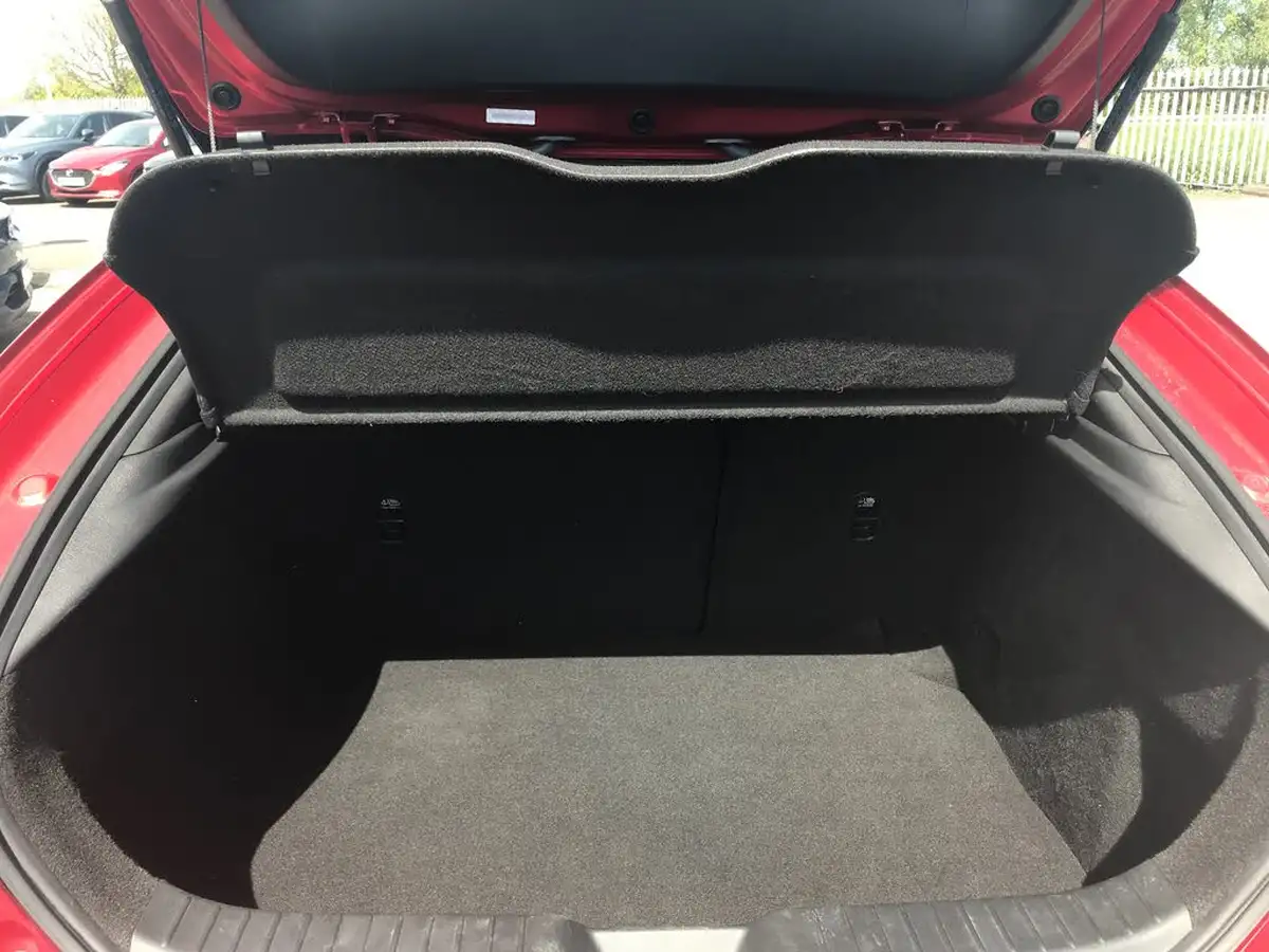 2022-mazda-mazda3-20-sport-lux-186ps-hatchback-5d-auto-big-6