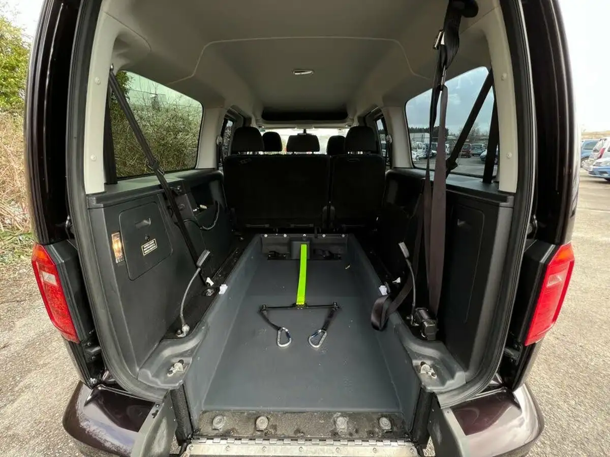 2018-volkswagen-caddy-maxi-life-14-tsi-c20-dsg-big-1