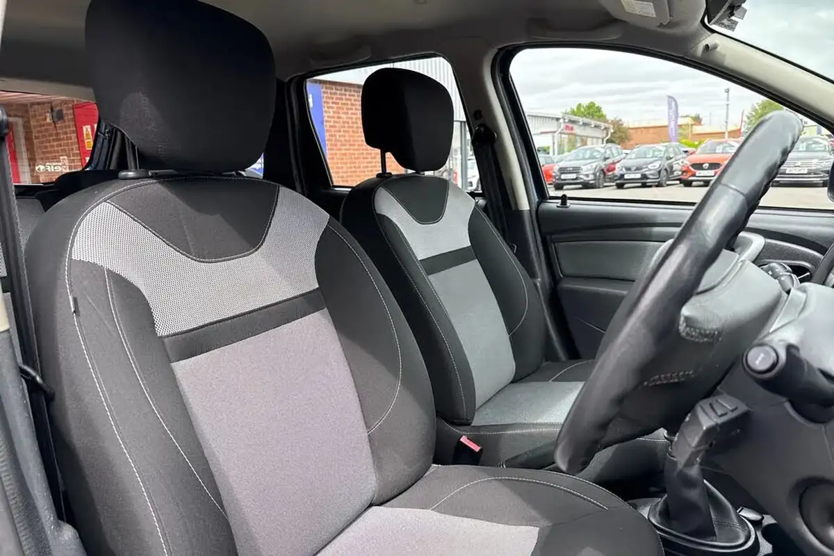 2017-dacia-duster-15dci-prestige-big-23