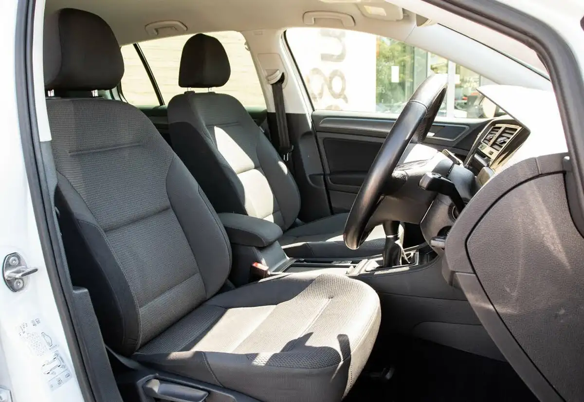 2020-volkswagen-golf-15-tsi-match-edition-150ps-hatchback-big-31