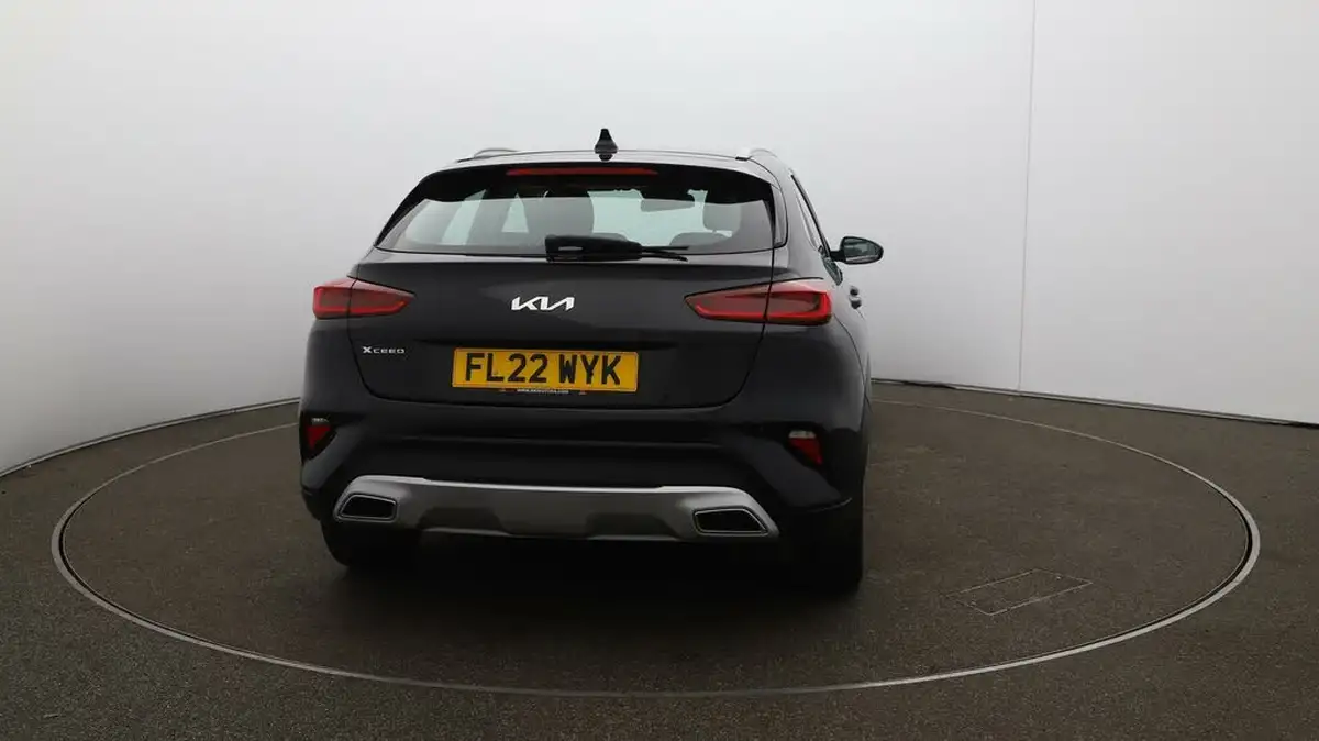2022-kia-xceed-10-t-gdi-2-big-6