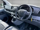 2022-toyota-proace-15d-active-medium-100hpeu6d-panel-small-8