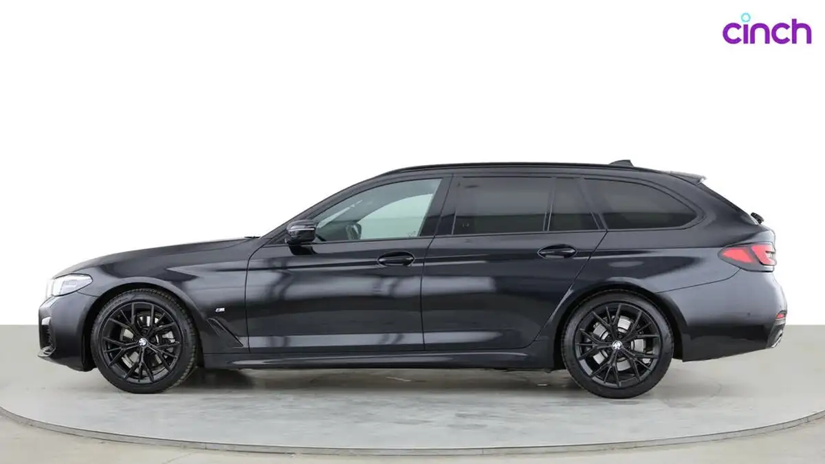 2022-bmw-5-series-20td-520d-m-sport-mht-touring-5d-big-3