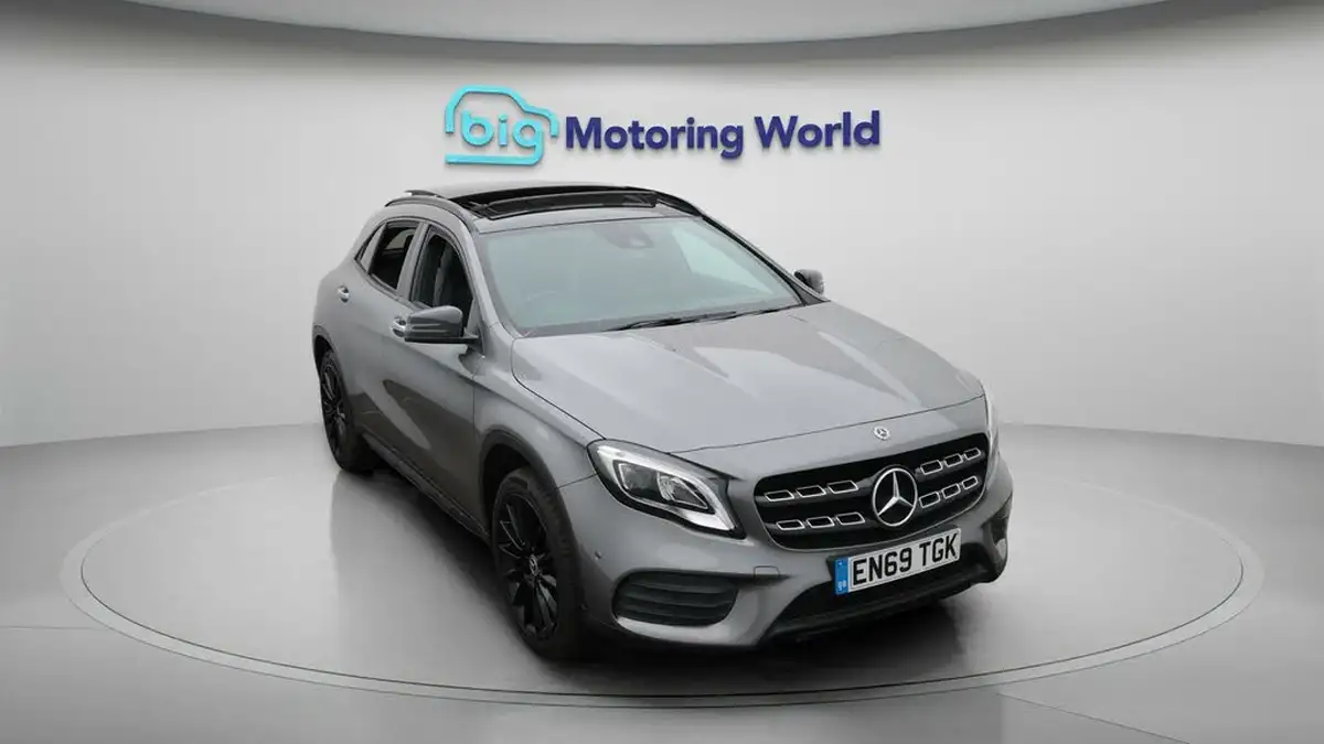 2020-mercedes-benz-gla-class-16-gla-200-amg-line-edition-plus-7g-dct-big-20