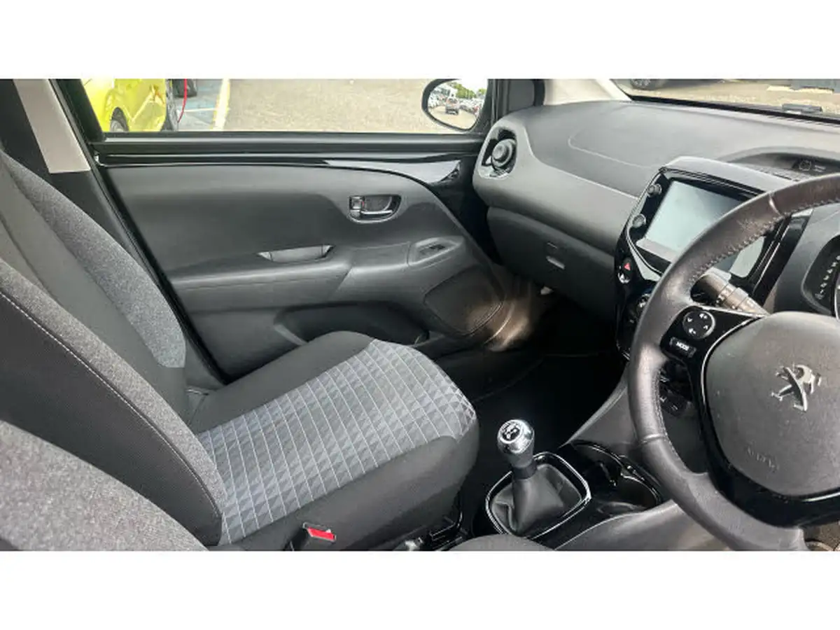 2021-peugeot-108-10-allure-hatchback-5d-big-13