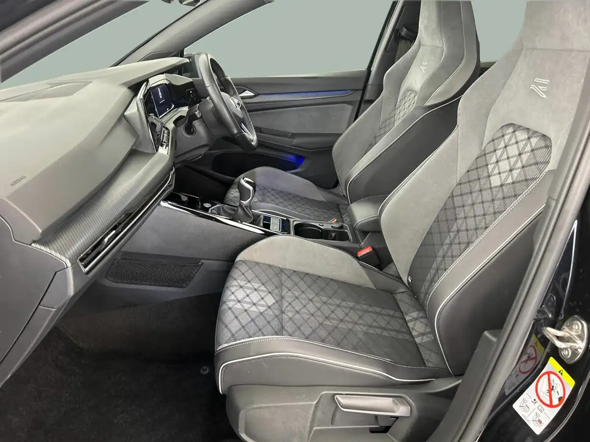 2022-volkswagen-golf-15-tsi-r-line-130ps-hatchback-big-12