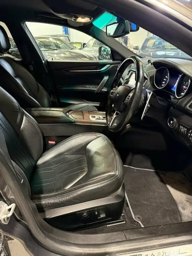 2014-maserati-ghibli-30td-big-11