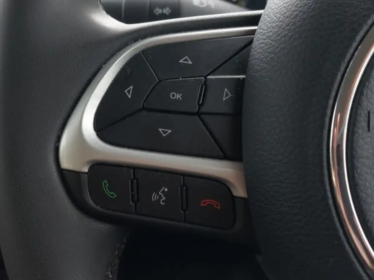 2021-jeep-renegade-13-gse-longitude-phev-big-16