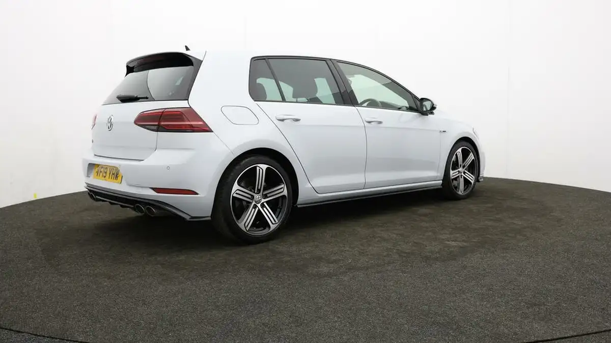2019-volkswagen-golf-20-tsi-r-300ps-hatchback-5d-dsg-big-6
