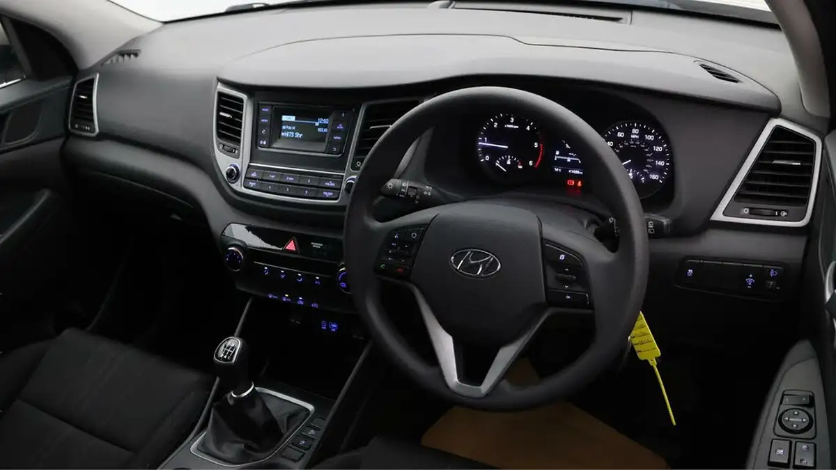 2018-hyundai-tucson-17crdi-blue-drive-s-big-8