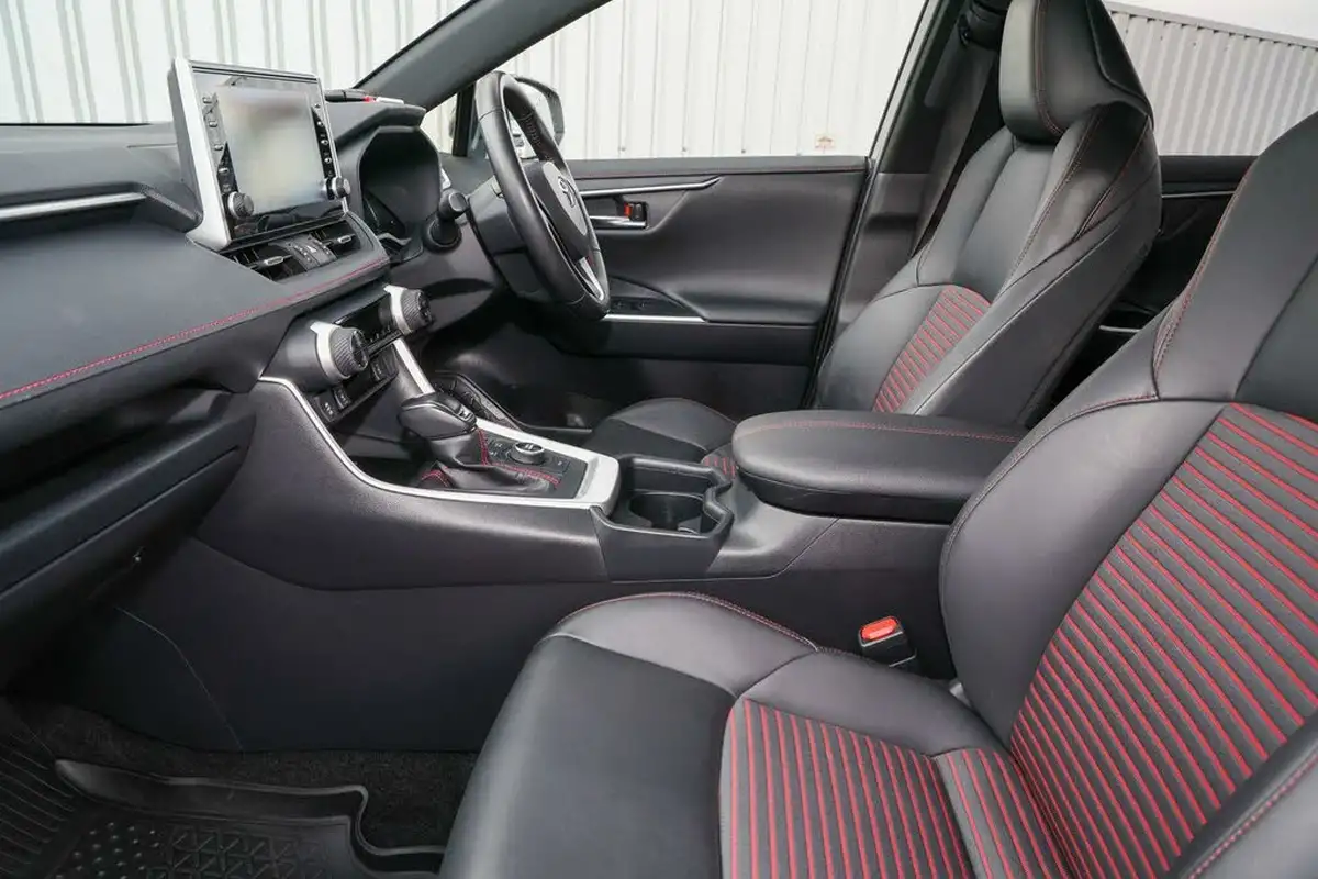 2021-toyota-rav4-25-vvt-i-dynamic-302bhp-plug-in-big-9