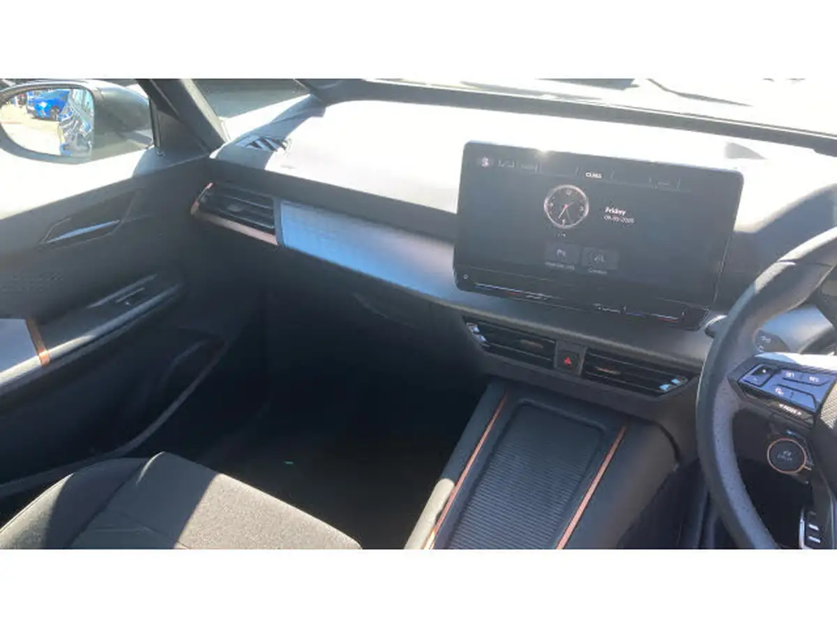 2024-cupra-born-e-v2-230ps-58kwh-e-boost-big-13