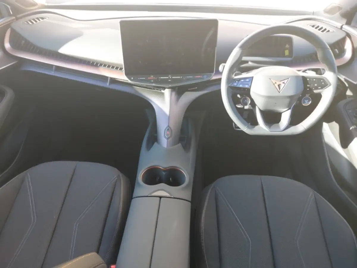 2023-volvo-xc40-20-b3-core-big-2