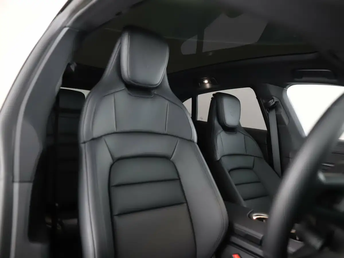 2025-porsche-taycan-e-4-cross-turismo-435ps-big-12