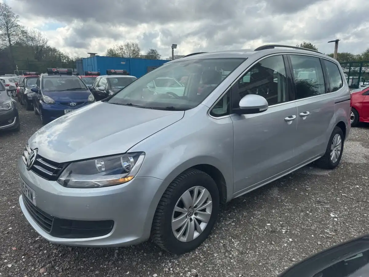 2015-volkswagen-sharan-20tdi-se-140ps-bluemotion-tech-ss-big-2