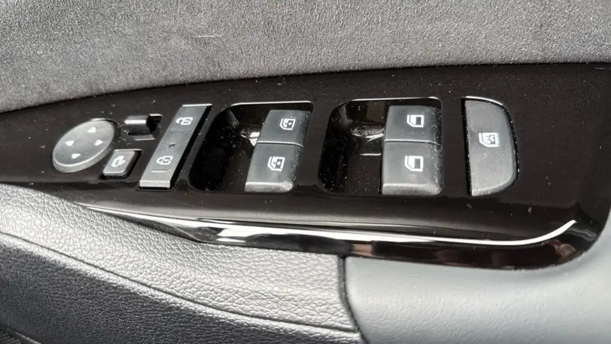 2025-kia-sportage-16-t-gdi-gt-line-157bhp-48v-dct-big-36