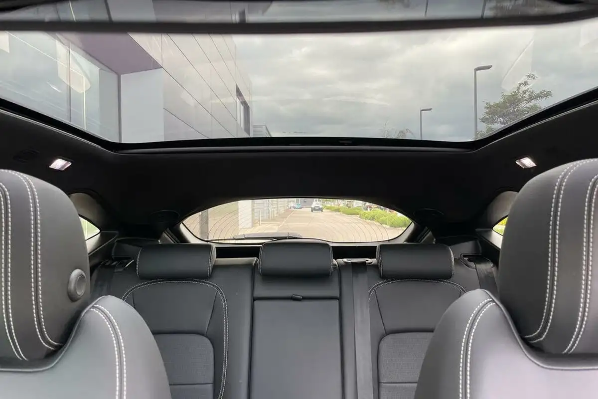 2024-jaguar-e-pace-20-d200-r-dynamic-se-black-big-26