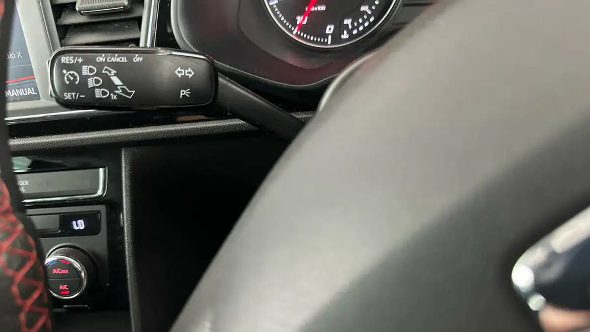 2019-seat-leon-15-tsi-evo-fr-black-edition-150ps-estate-big-30