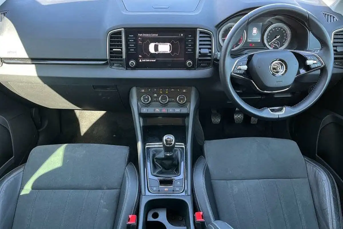 2022-skoda-karoq-15-tsi-se-l-big-9