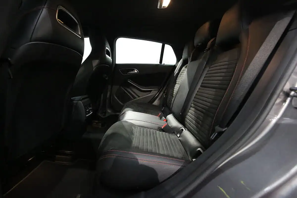 2018-mercedes-benz-cla-16-cla-180-amg-line-edition-shooting-brake-5d-7g-dct-big-25