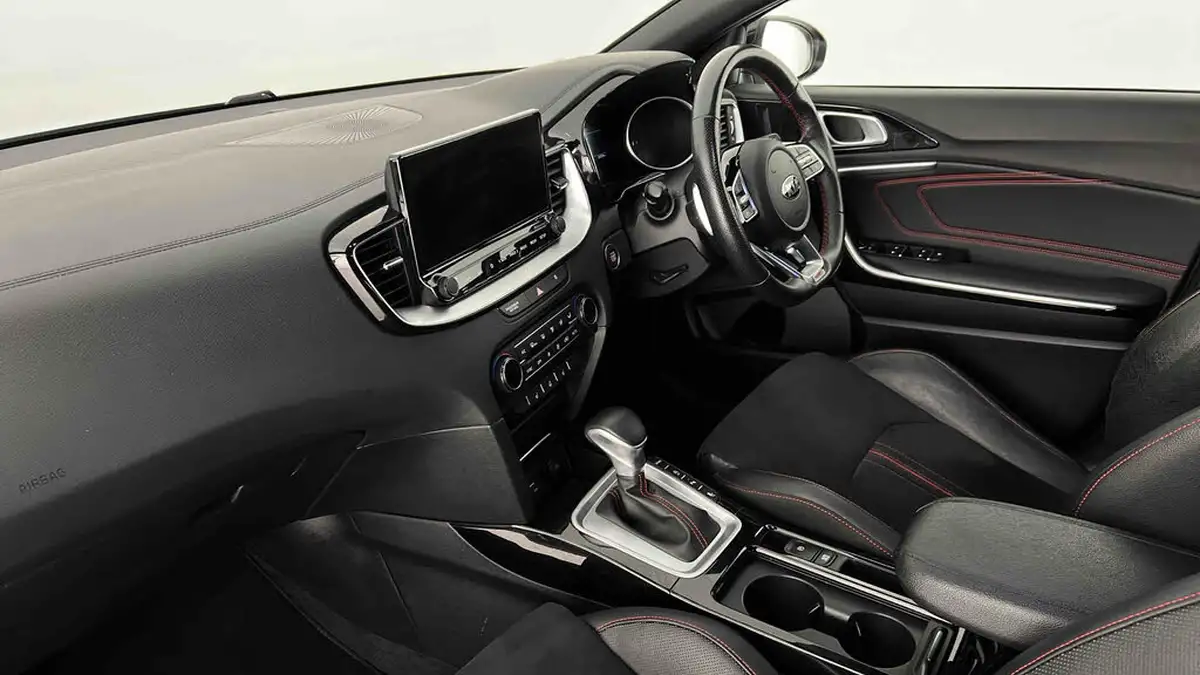 2021-kia-pro-ceed-16-t-gdi-gt-big-7