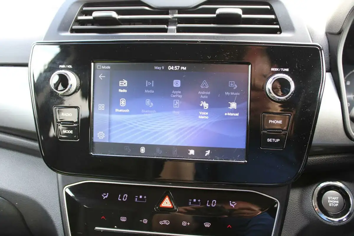 2023-kgm-ssangyong-tivoli-15-ultimate-big-15