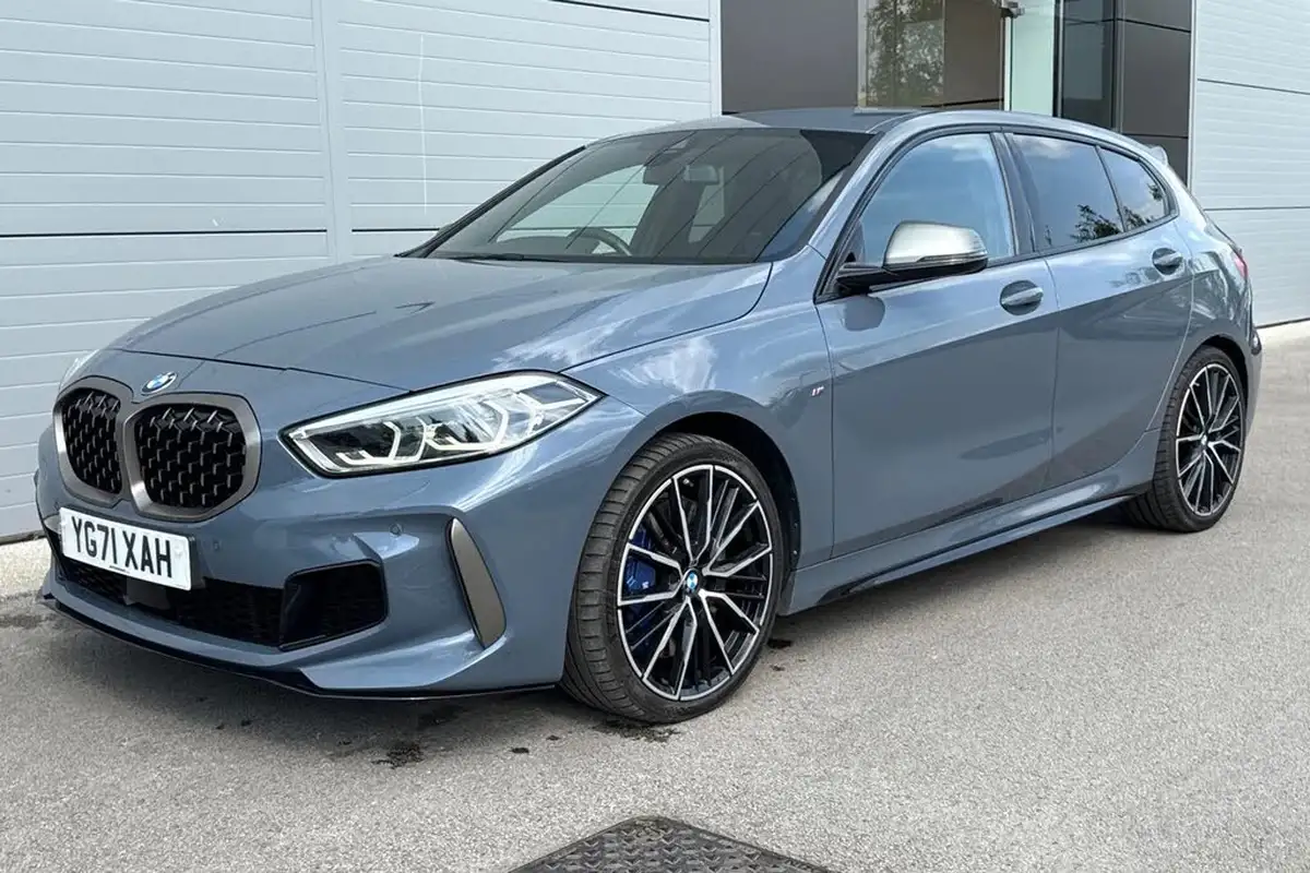 2021-bmw-1-series-20-m135i-xdrive-big-34