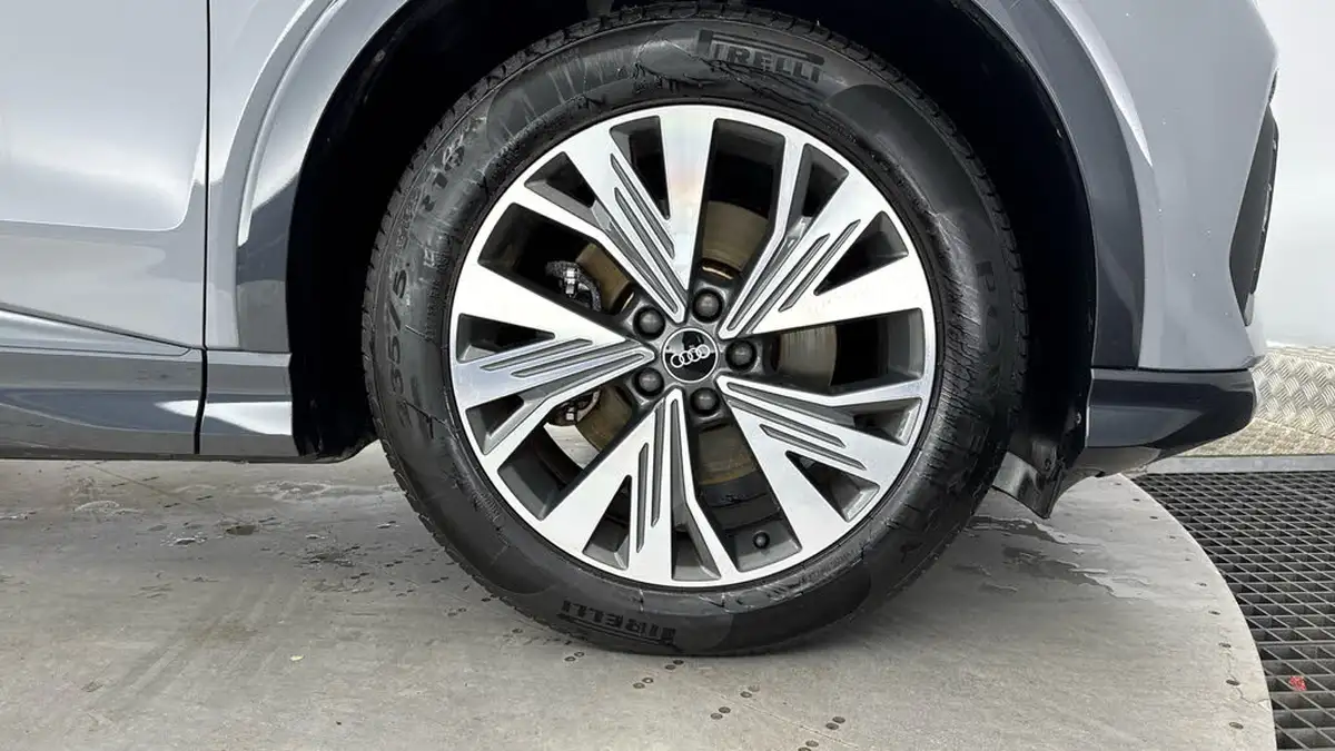 2022-audi-q4-e-tron-35e-sportback-big-24