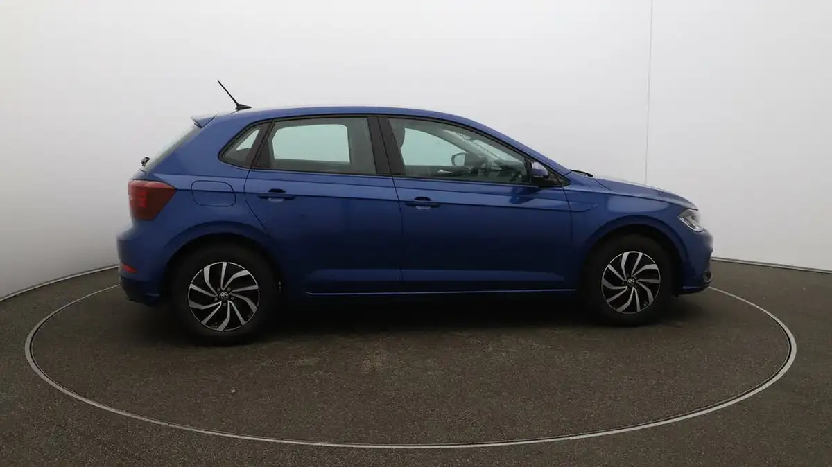 2023-volkswagen-polo-10-life-big-48